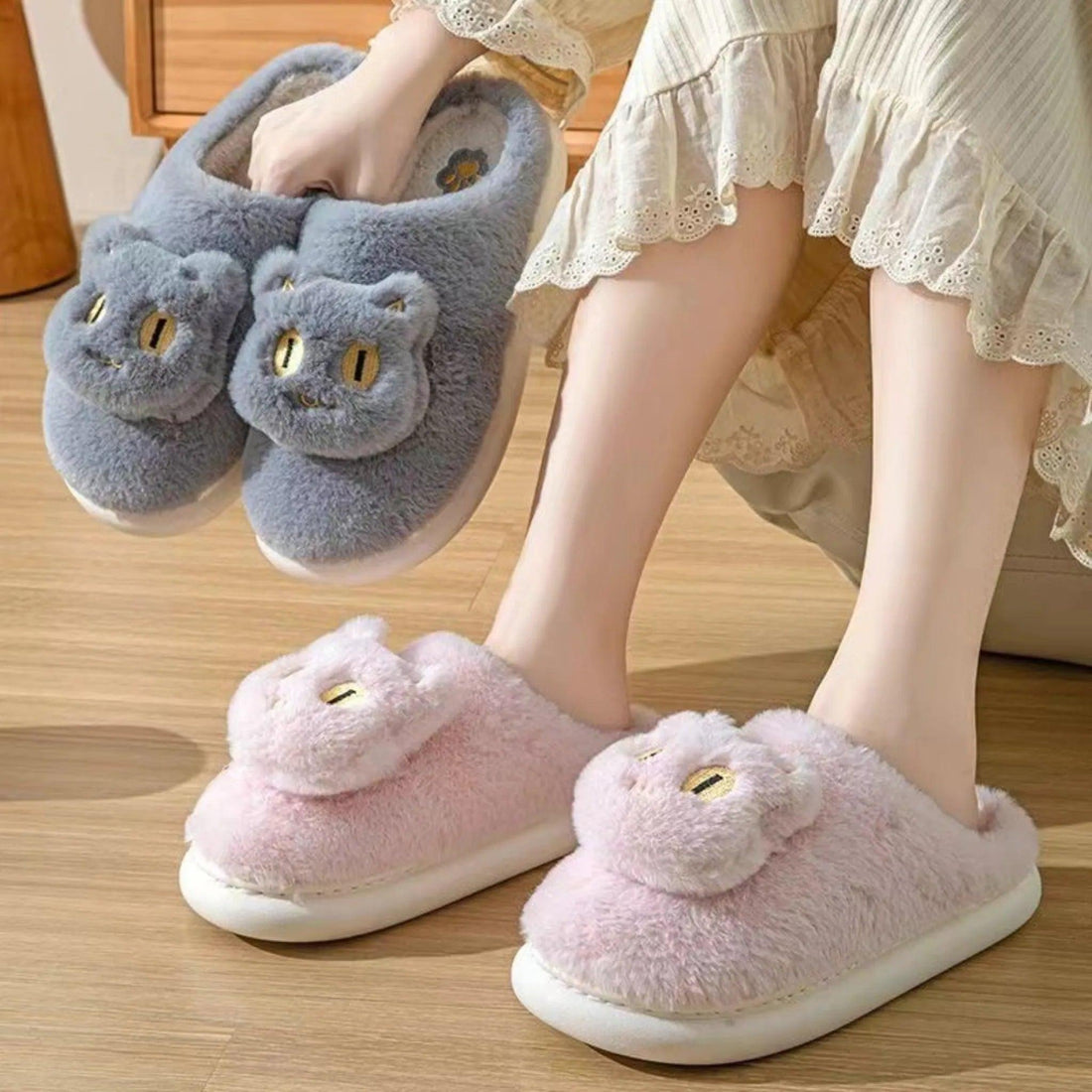 Plush Cat Face Slippers – Soft & Cozy Slip-On Winter House Shoes