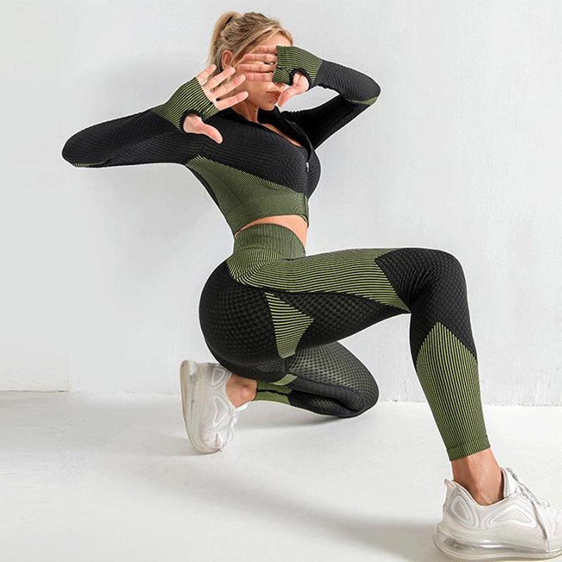 yoga set
seamless activewear
women’s gym clothing
fitness apparel
leggings
crop top