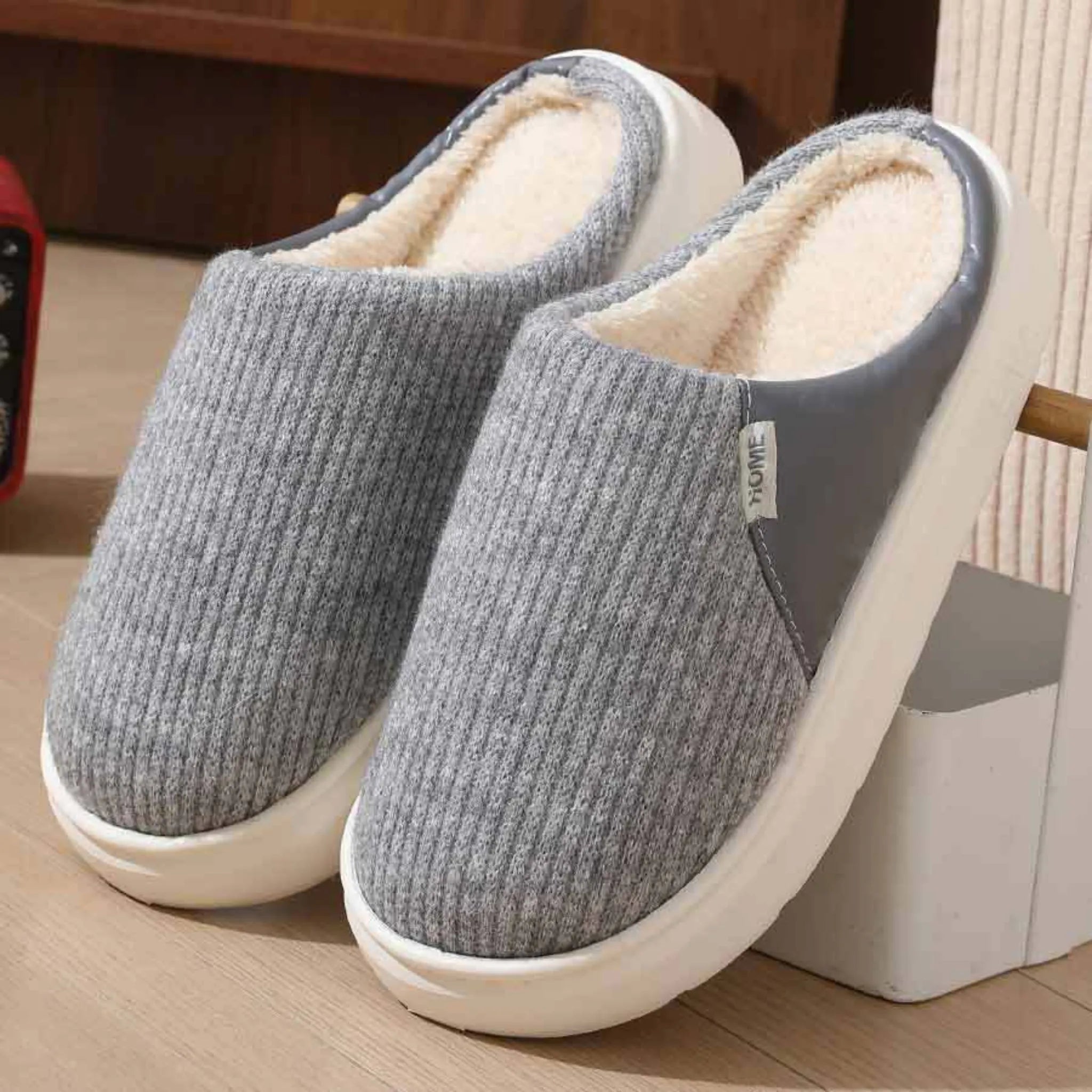 Men &amp; Women Winter Plush Home Slippers – Warm, Non-slip, Thick Bottom