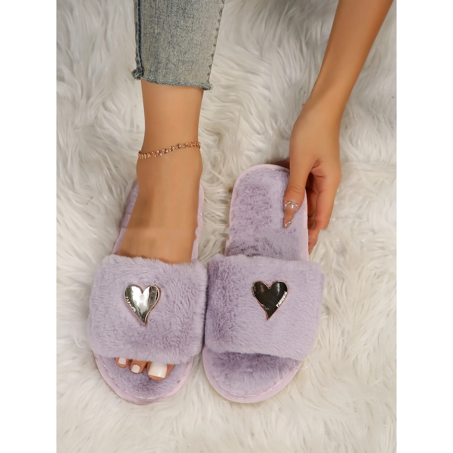 Women’s Fluffy Warm Fleece Slippers – Cozy Indoor Plush Flip Flops