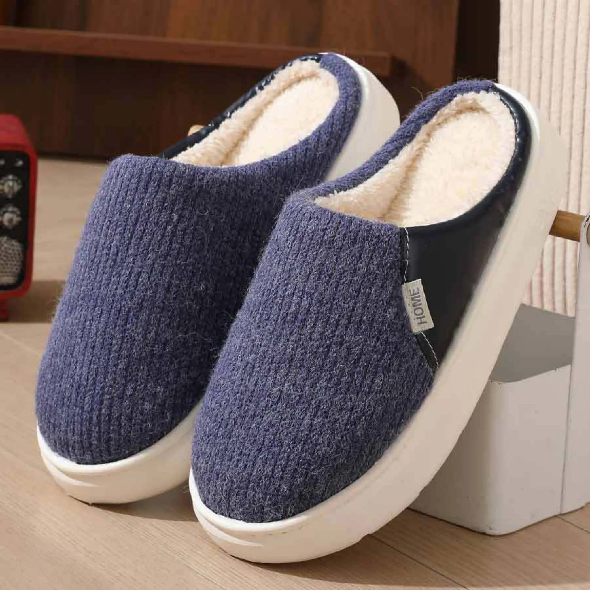 Men &amp; Women Winter Plush Home Slippers – Warm, Non-slip, Thick Bottom